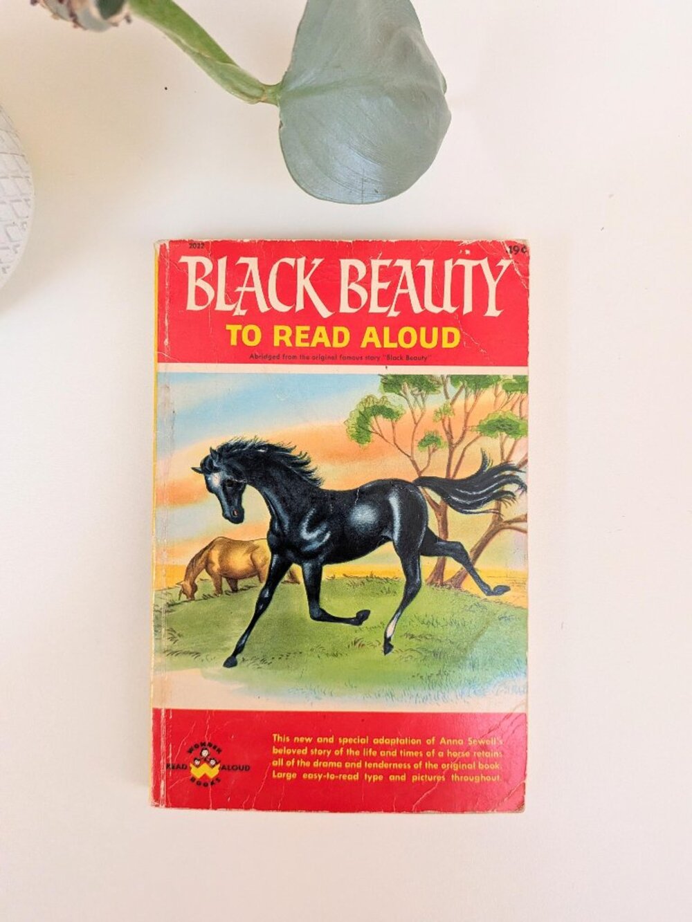 3/$35✨Vintage 1950s Black Beauty by Anna Sewell — Paperback